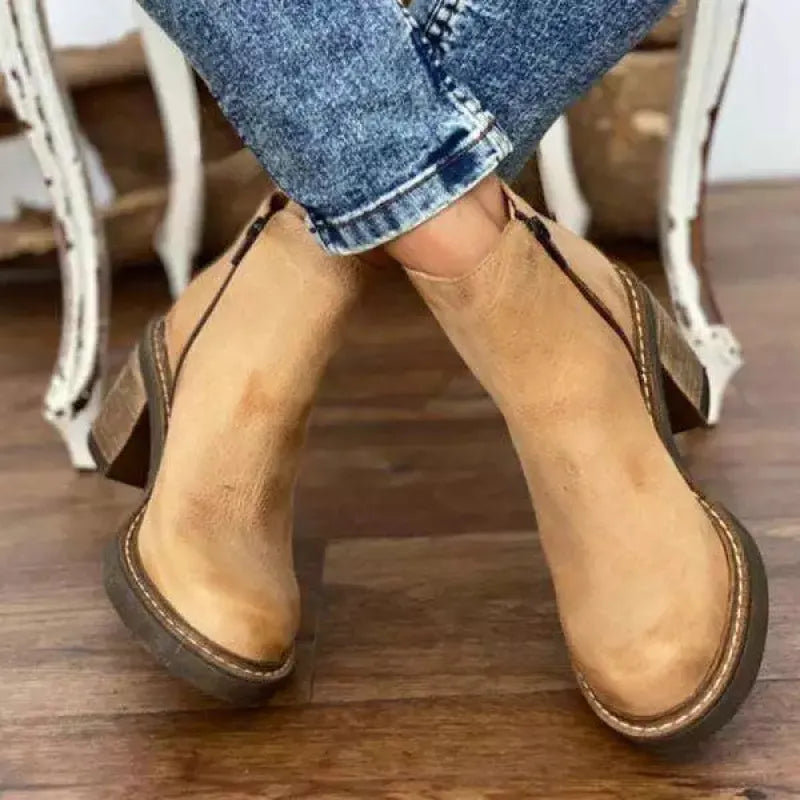Vera | Women’s Retro Leather Martin Boots