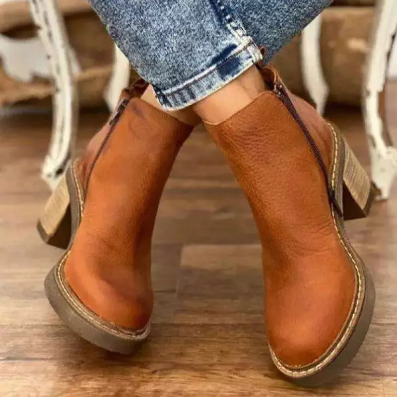 Vera | Women’s Retro Leather Martin Boots
